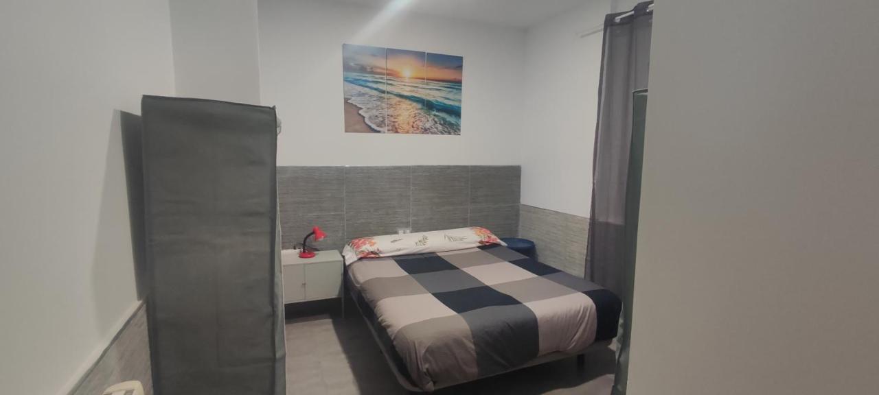 Carrer De L'Arquitecte Alfaro 27 Bajo Derecha Apartman Valencia Kültér fotó